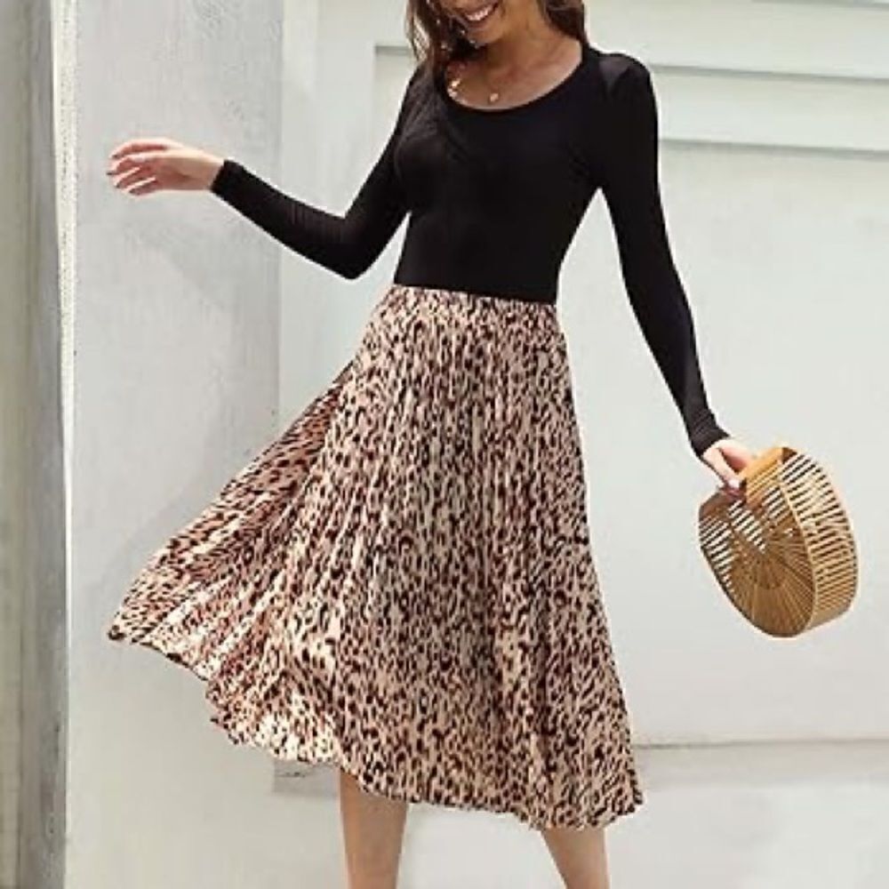 Andrew Marc New York Leopard Pleated Midi Maxi Skirt